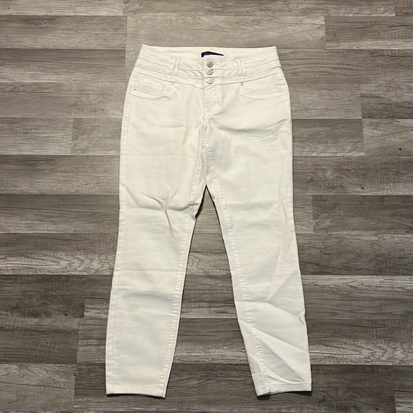 Women’s high waisted white skinny jeans- blue slice brand- worn ONCE - Picture 3 of 3